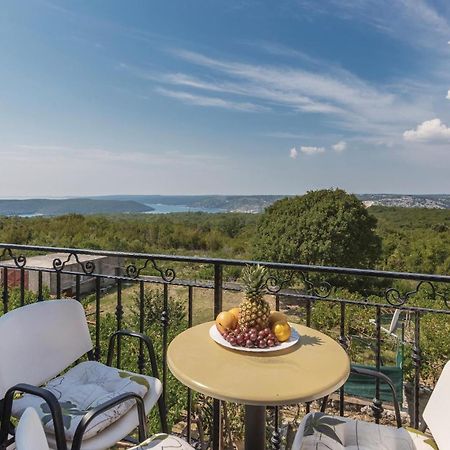 Pet Friendly Apartment In Koromacno With Wifi Exterior photo