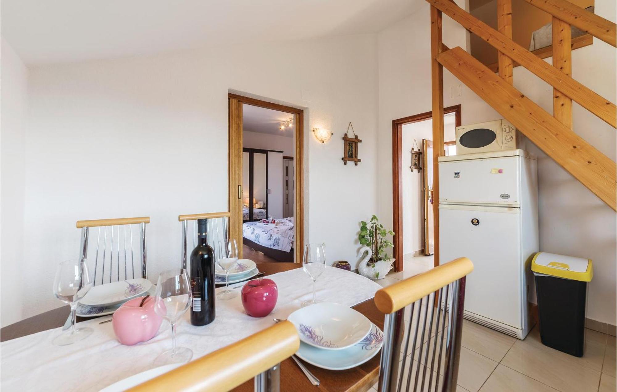 Pet Friendly Apartment In Koromacno With Wifi Exterior photo